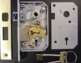 Damaged door repair Replacement locks & keys